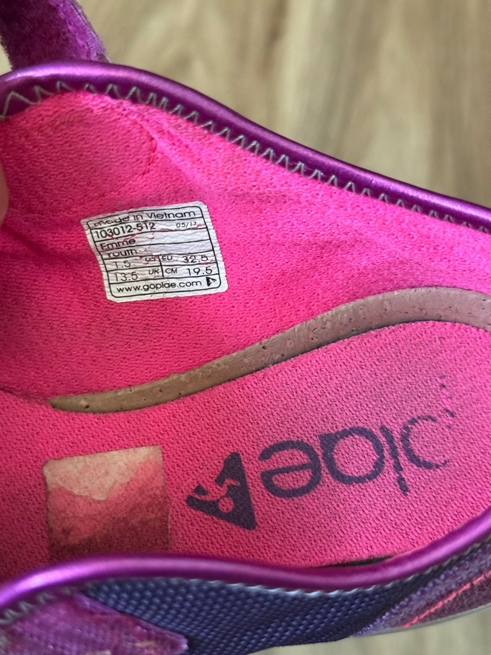 Plae Emme Sneakers - Picture 7 of 8